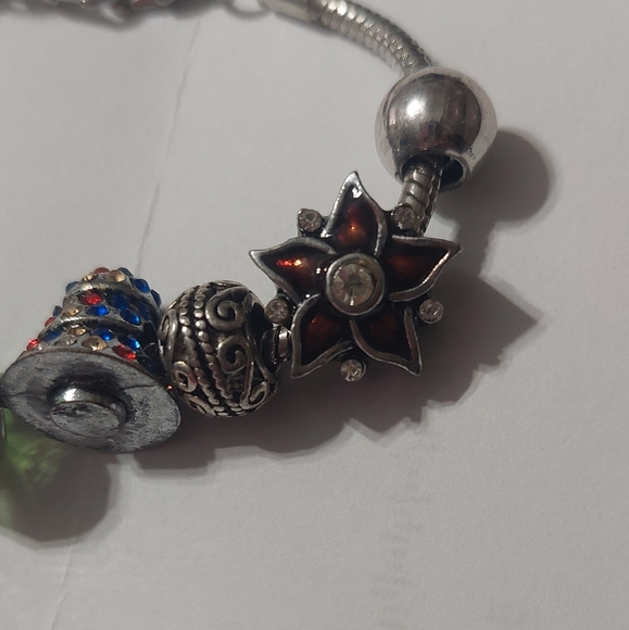 Pandora style Christmas bracelet - Picture 2 of 5